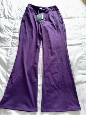 NWT Halara Flex DayStretch Mid Rise Side Zipper Pocket Work Flare Pants Size M